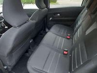 Usado Dacia Jogger Expression 101 CV (74 kW) 2022 Blanco Monovolumen