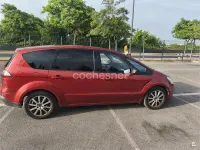 Usado Ford S-MAX Trend 140 CV (102 kW) 2007 Rojo Monovolumen