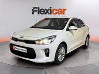 Usado Kia Rio 84 CV (61 kW) 2019 Blanco Berlina