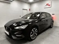 Usado Seat Leon FR 150 CV (110 kW) 2021 Negro Berlina