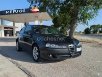 Usado Alfa Romeo 147 Distinctive 105 CV (77 kW) 2007 Negro Utilitario