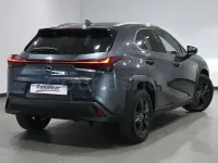 Usado Lexus UX 300h 199 CV (146 kW) 2025 Gris / plata SUV