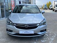 Usado Opel Astra Dynamic 136 CV (100 kW) 2019 Gris / plata Berlina