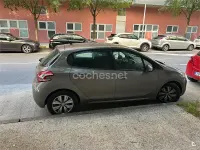 Usado Peugeot 208 Allure 95 CV (69 kW) 2013 Gris / plata Utilitario