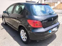 Usado Peugeot 307 90 CV (66 kW) 2005 Negro Berlina
