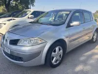 Usado Renault Mégane Dynamique 106 CV (77 kW) 2007 Gris Utilitario