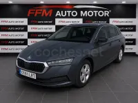 Usado Skoda Octavia Style 150 CV (110 kW) 2021 Gris / plata Familiar