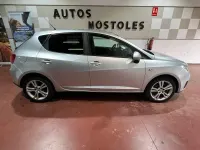 Begagnad Seat Ibiza Style 105 HK (77 kW) 2010 Grå Sedan