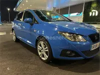 Usado Seat Ibiza Reference 80 CV (58 kW) 2009 Azul Berlina
