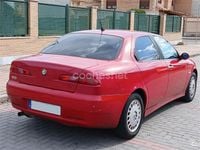 Usado Alfa Romeo 156 Distinctive 120 CV (88 kW) 2004 Rojo Berlina