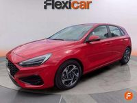 Usado Hyundai i30 120 CV (88 kW) 2024 Rojo Berlina