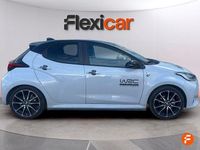 Usado Toyota Yaris Hybrid Sport 116 CV (85 kW) 2022 Blanco