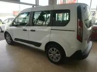Usado Ford Tourneo Trend 120 CV (88 kW) 2021 Blanco Monovolumen