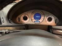 Usado Mercedes E270 Elegance 177 CV (130 kW) 2004 Negro Berlina