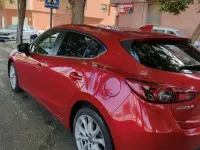 Usado Mazda 3 Comfort 105 CV (77 kW) 2016 Rojo Utilitario