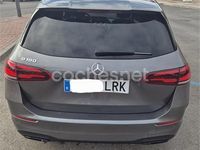 Usado Mercedes B180 136 CV (100 kW) 2021 Marrón Utilitario