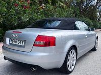 Usado Audi A4 Cabriolet 220 CV (161 kW) 2002 Gris / plata Descapotable