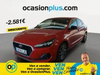 Usado Hyundai i30 136 CV (100 kW) 2020 Rojo Berlina