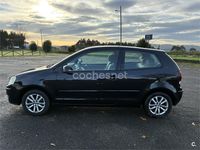 Usado VW Polo Highline 100 CV (73 kW) 2007 Negro Utilitario