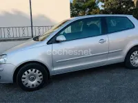 Usado VW Polo Advance 75 CV (55 kW) 2005 Gris / plata Utilitario