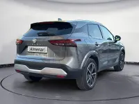Usado Nissan Qashqai Tekna 158 CV (116 kW) 2022 Gris / plata SUV