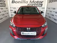 Usado Peugeot 208 Allure 101 CV (74 kW) 2024 Rojo Utilitario