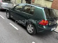 Usado VW Golf III Conceptline 90 CV (66 kW) 1999 Verde Berlina