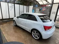 Usado Audi A1 Attraction 122 CV (89 kW) 2013 Blanco Utilitario