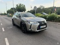 Usado Lexus UX Business Edition 184 CV (135 kW) 2021 Gris / plata SUV
