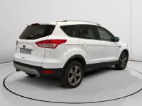 Usado Ford Kuga Trend 140 CV (102 kW) 2013 Blanco SUV