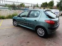 Usado Peugeot 206 110 CV (80 kW) 2001 Verde Berlina