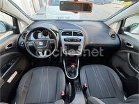 Usado Seat Altea Reference 105 CV (77 kW) 2011 Gris / plata Monovolumen