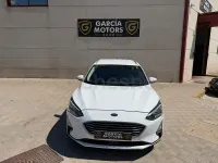 Usado Ford Focus Trend 120 CV (88 kW) 2022 Blanco Berlina