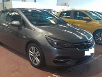 Usado Opel Astra GS Line 131 CV (96 kW) 2020 Gris Utilitario