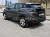 Usado Peugeot 3008 Active 130 CV (95 kW) 2022 Gris / plata SUV