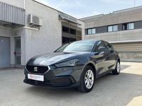 Usado Seat Leon Style 116 CV (85 kW) 2023 Gris SUV