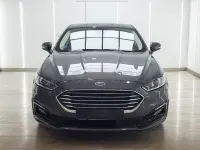 Usado Ford Mondeo Trend 187 CV (137 kW) 2022 Gris / plata Berlina