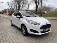 Usado Ford Fiesta Trend 75 CV (55 kW) 2014 Blanco Utilitario
