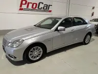 Usado Mercedes E220 Elegance 170 CV (125 kW) 2009 Gris / plata Berlina