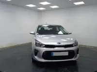 Usado Kia Rio Urban 84 CV (61 kW) 2020 Gris Berlina