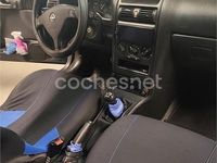 Usado Opel Astra Edition 100 CV (73 kW) 2002 Azul Berlina