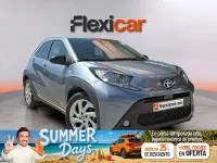 Usado Toyota Aygo X 72 CV (52 kW) 2024 Azul SUV