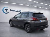 Usado Peugeot 2008 Style 110 CV (80 kW) 2016 Gris / plata SUV