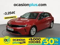 Usado Opel Astra Edition 130 HP (95 kW) 2023 Vermelho Sedan