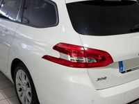 Usado Peugeot 308 Style 131 CV (96 kW) 2019 Blanco Familiar