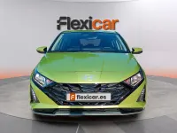 Usado Hyundai i20 101 CV (74 kW) 2024 Verde Utilitario