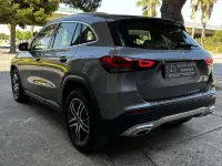 Usado Mercedes GLA200 150 CV (110 kW) 2023 Gris SUV