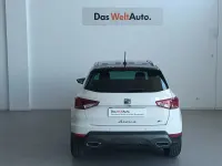 Usado Seat Arona Ecomotive 110 CV (80 kW) 2021 Blanco SUV