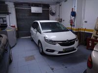 Usado Opel Zafira Family 140 CV (102 kW) 2018 Blanco Monovolumen
