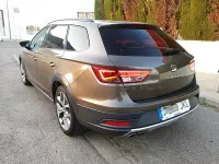 Usado Seat Leon 4Drive 184 CV (135 kW) 2016 Beige Familiar